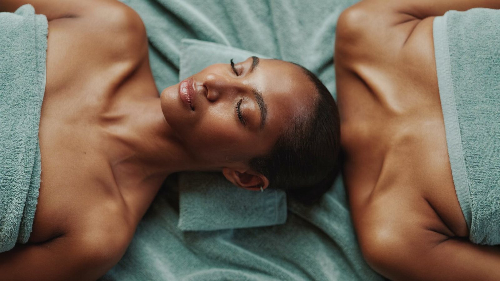 Woman receiving a calm, non-invasive skin treatment at Aventurine Aesthetics in Bangalore
